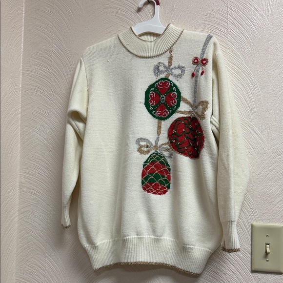 Dana Scott Sweaters - Vintage Dana Scott Festive Cream Sweater with Ornament Design